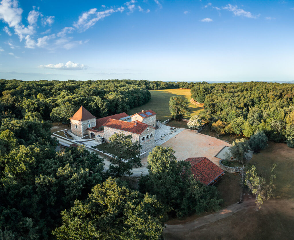 DOMAINE DE SOURBIL drone©infinitygraphic24 2520